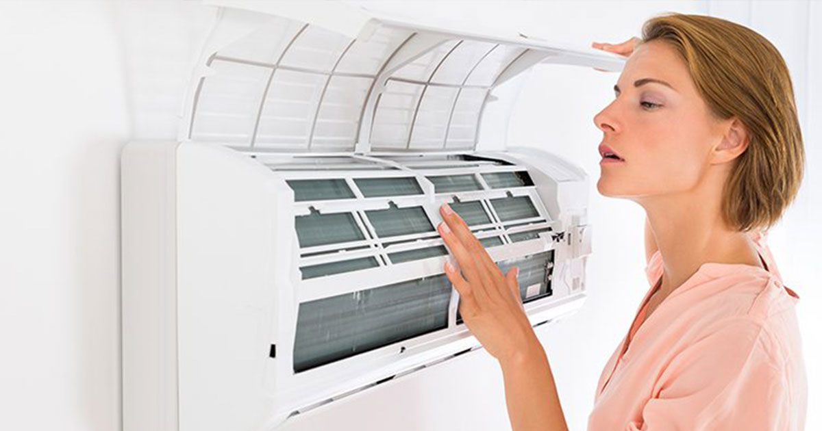 thường xuyên vệ sinh máy lạnh sạch sẽ khô ráo giúp tiết kiệm điện và hoạt động hiệu quả