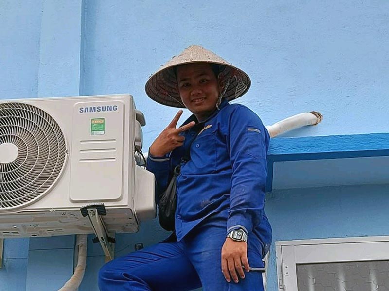 Sử dụng mũi khoan rút lõi lắp điều hòa nhanh hơn