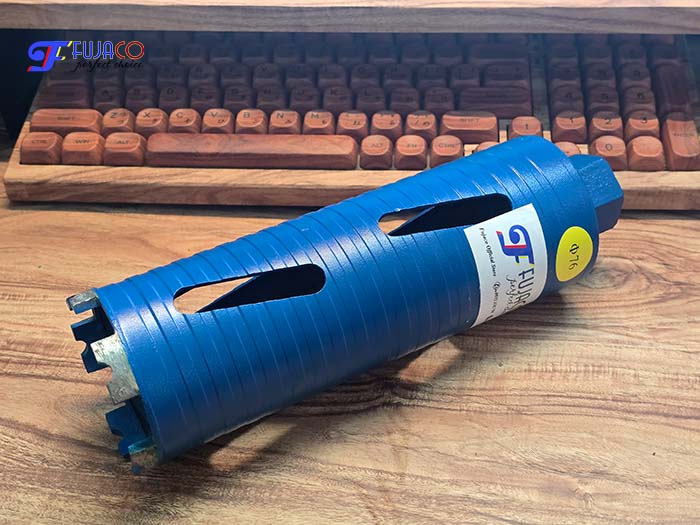 hình thực tế mũi khoan rút lõi bê tông khô phi 76 x 250 mm Fujaco